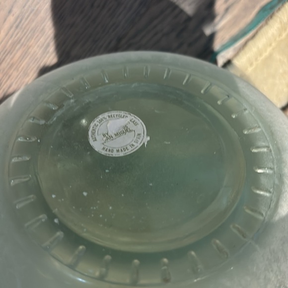 San Miguel Vidrios textured recycled mint green Bulbous Art Glass Vase - Picture 15 of 17